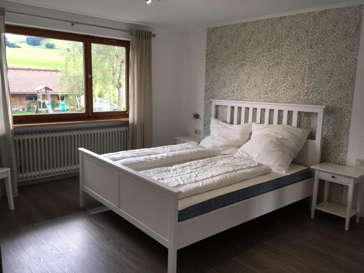 Roessle Apartment *